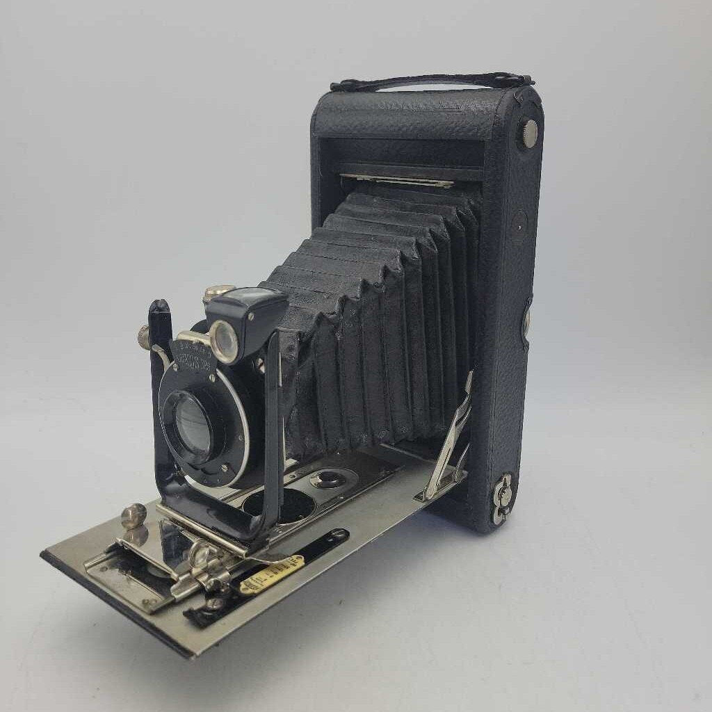 W. Butcher and Sons Carbine Camera (BUI)