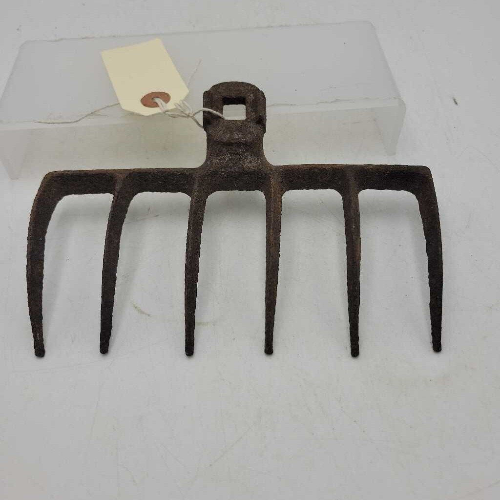 Cast Iron rake fork (JAS)
