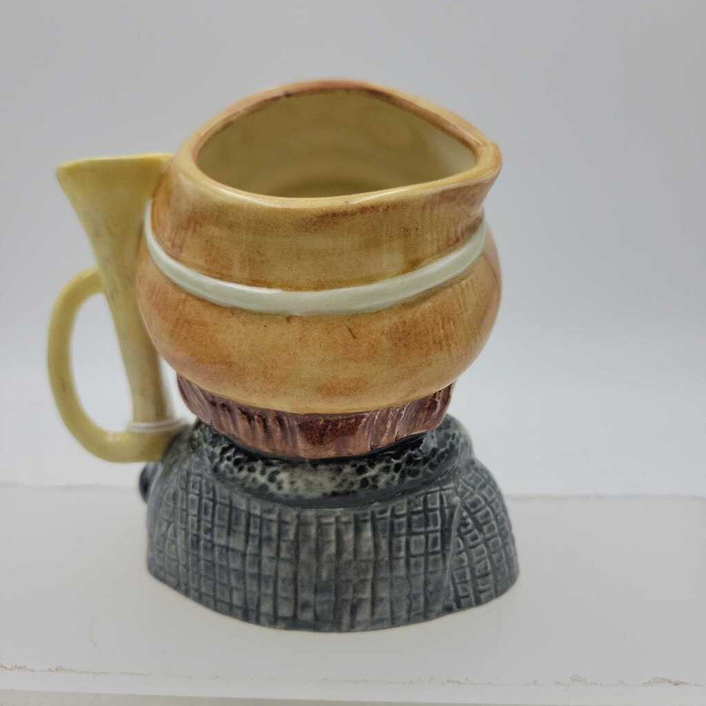 Royal Doulton toby Mug " Veteran Motorist D6637 (DMG) 1336