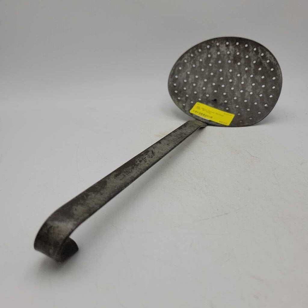 Metal Scoop Strainer (RB)