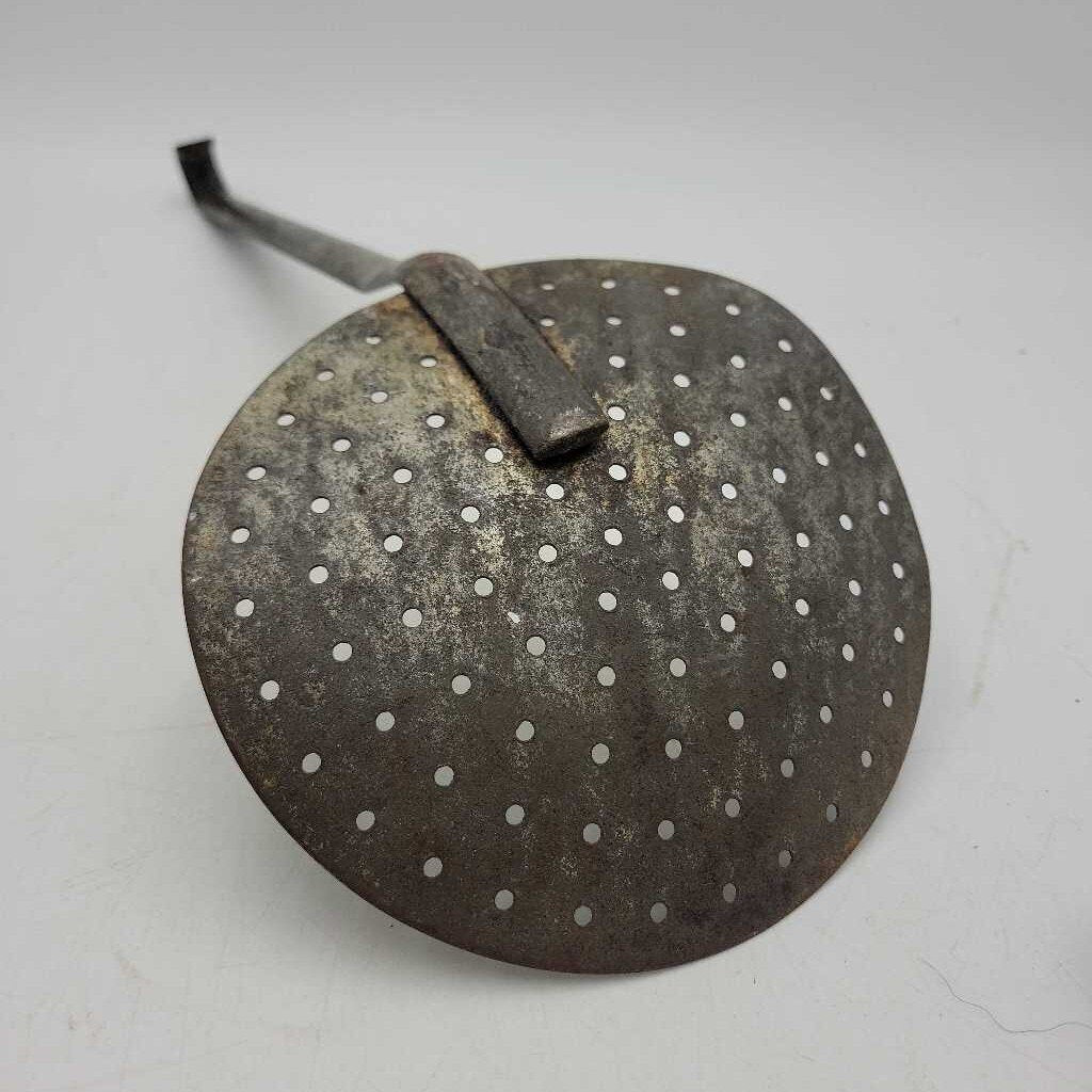 Metal Scoop Strainer (RB)