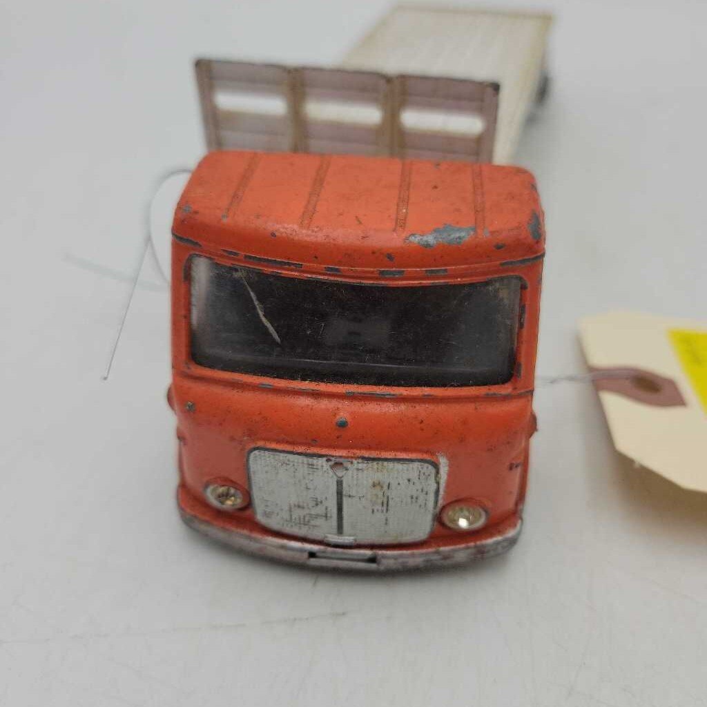 Dinky Articular Truck & Trailer (YVO) 607