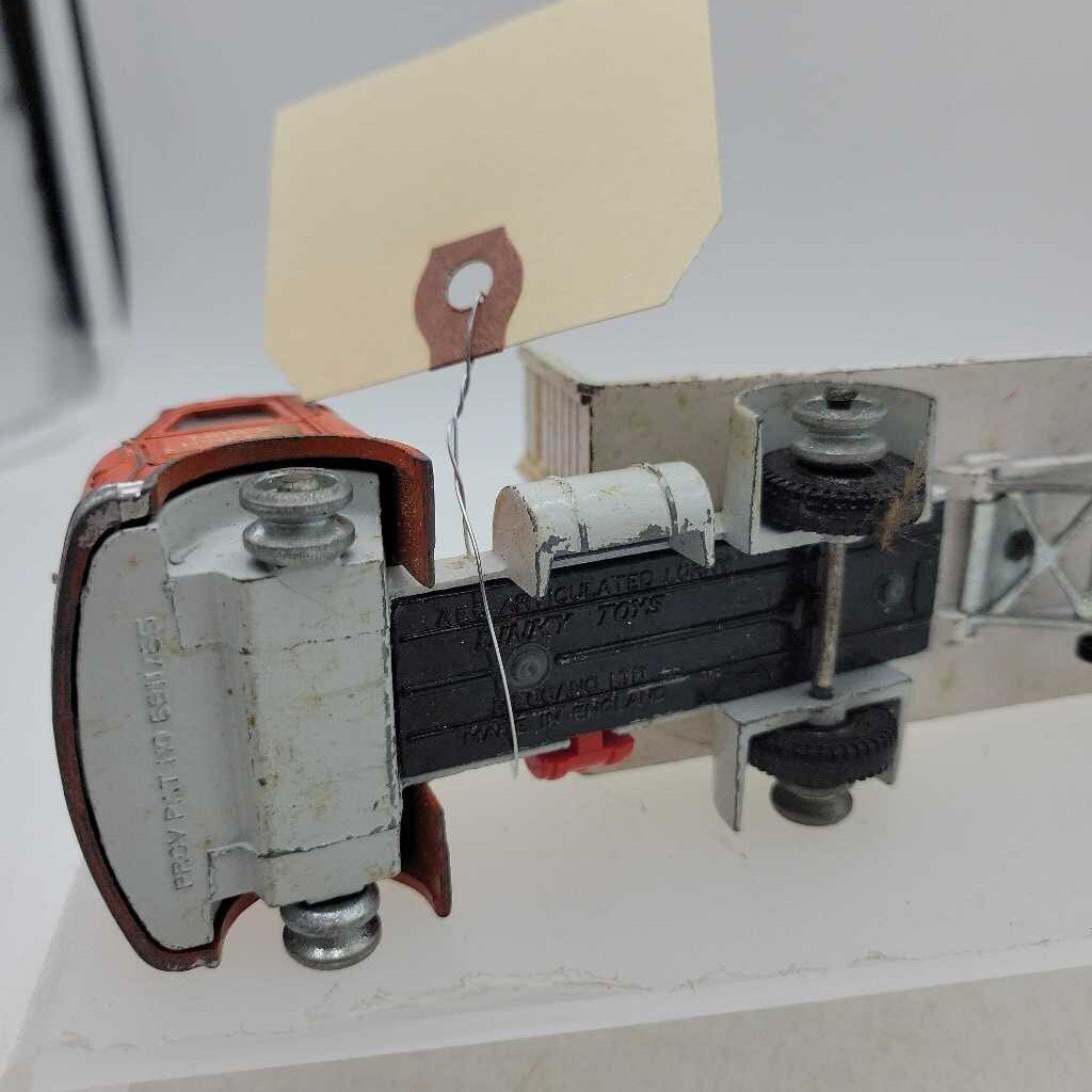 Dinky Articular Truck & Trailer (YVO) 607