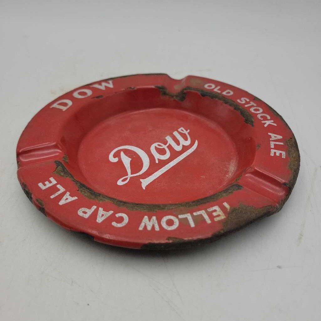 Dow Yellow Cap Ale Porcelain Ashtray (JAS)