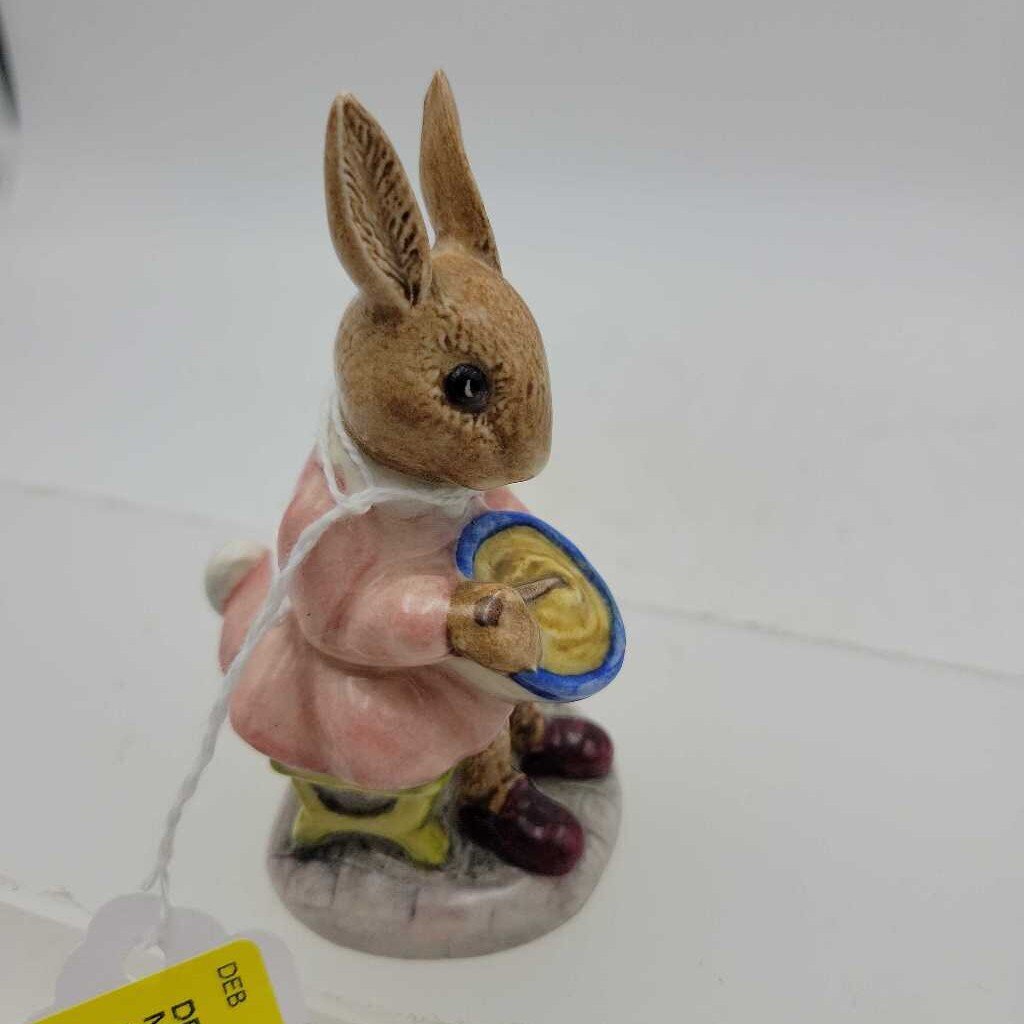 Buntie Bunnykins Helping Mother D82 by Royal Doulton figure (DEB)