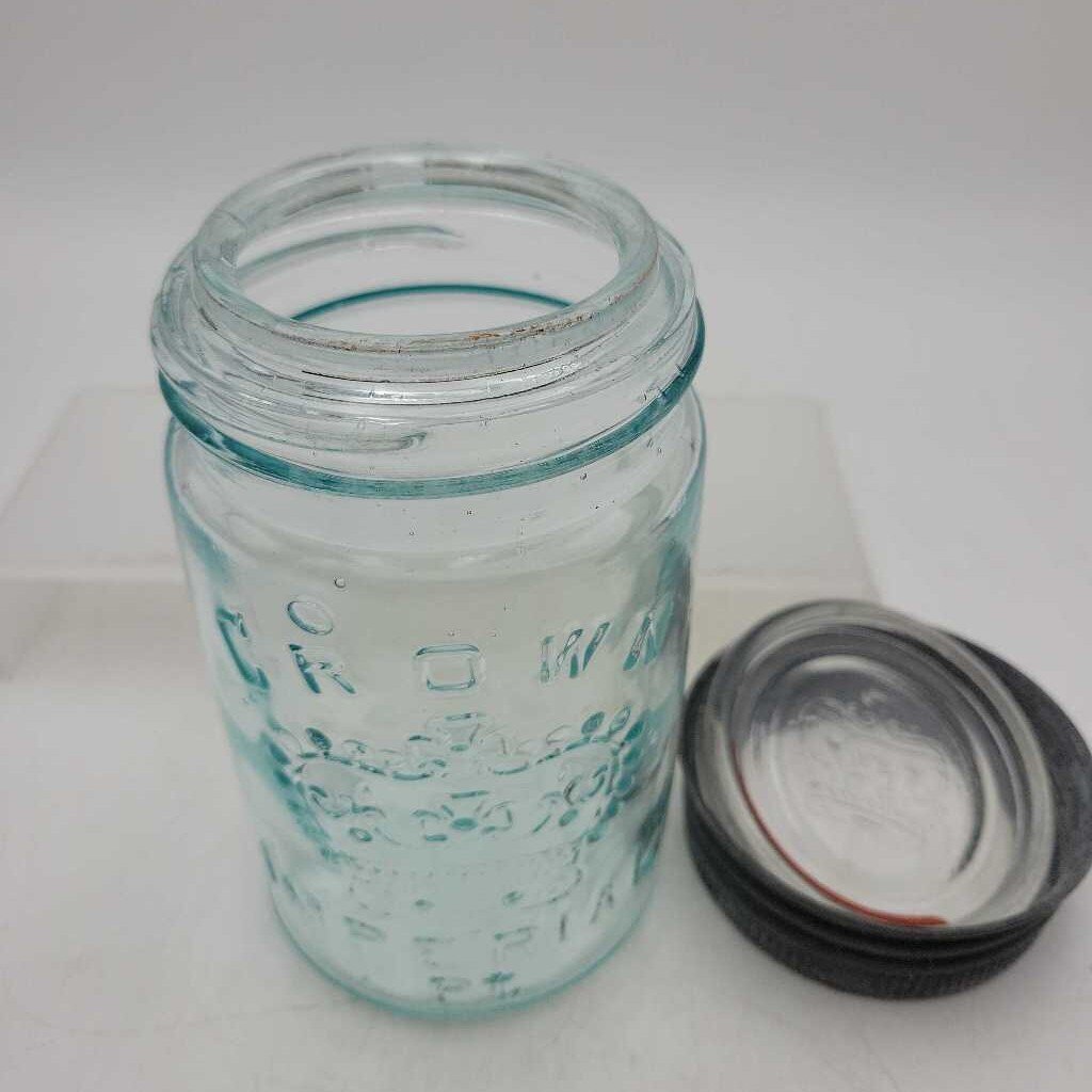 Crown Pint Imperial Jar (JAS)