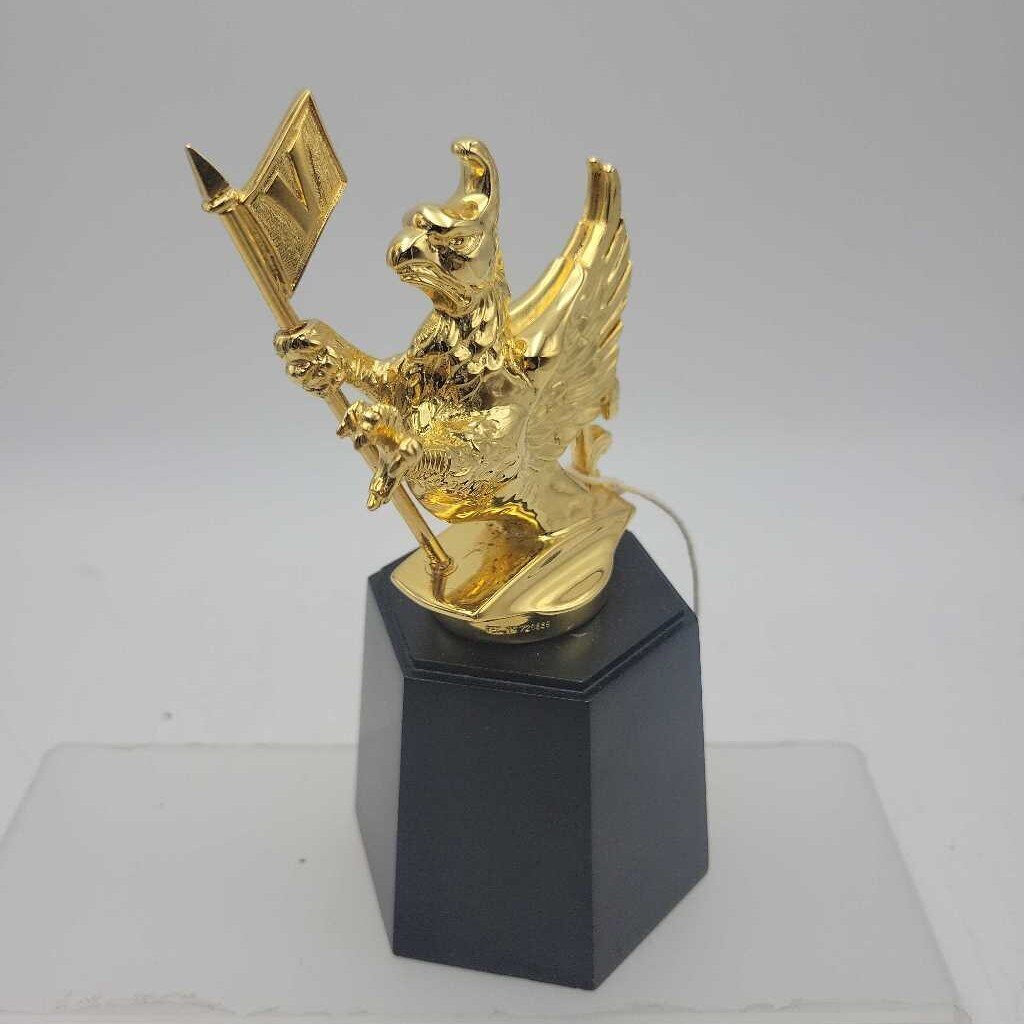 Vauxhall motors Franklin Mint Hood Ornament 1987 (JAS)