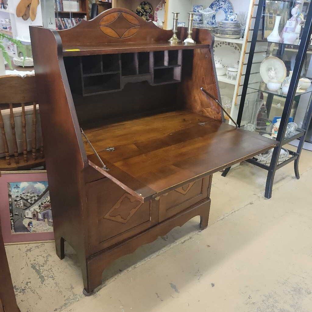Antique Drop Front Desk w/Drawer (YVO) (607)