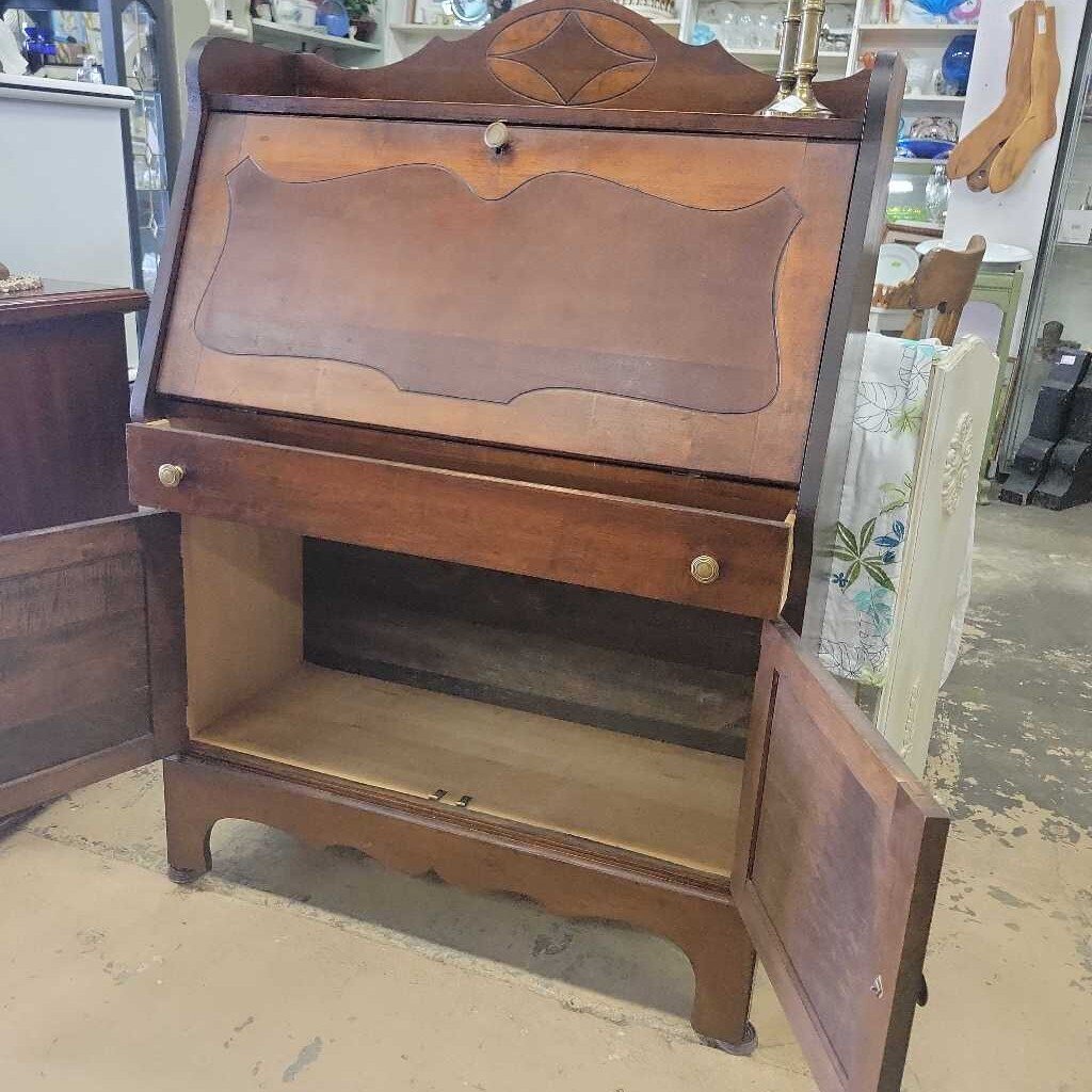Antique Drop Front Desk w/Drawer (YVO) (607)