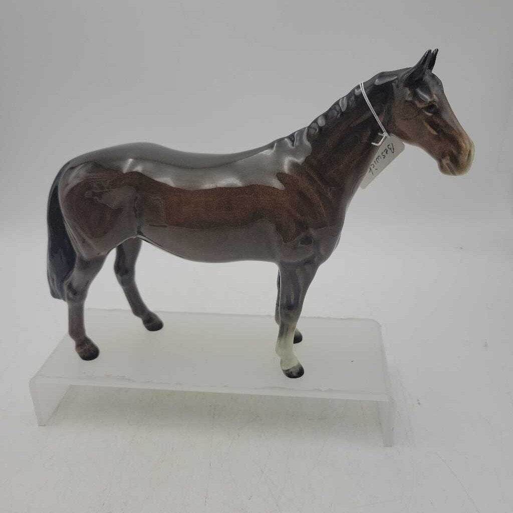Beswick Horse "Imperial" The Queen's Horse Figurine (JL) possible leg repair