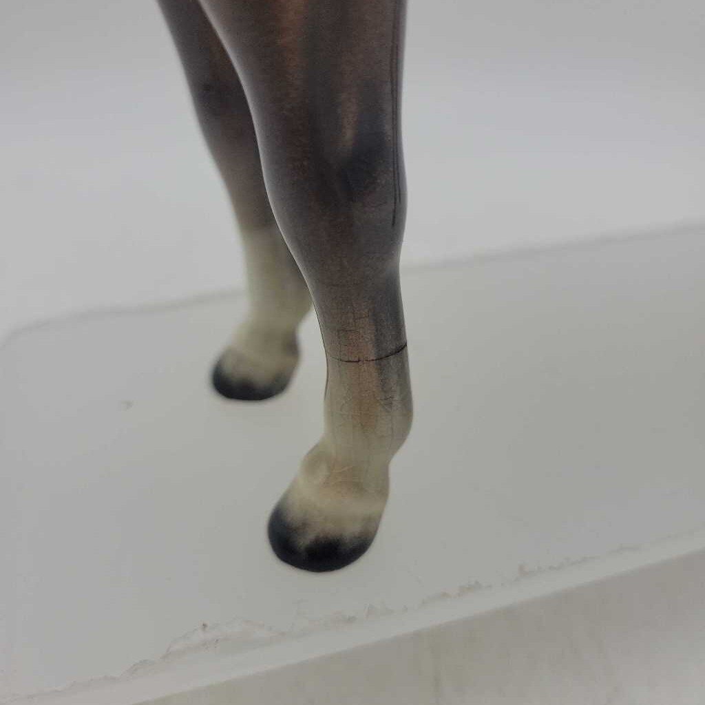 Beswick Horse "Imperial" The Queen's Horse Figurine (JL) possible leg repair