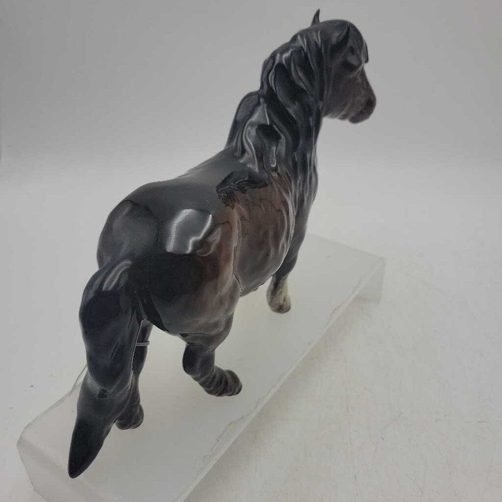 Beswick Shetland Pony Figurine (JL)