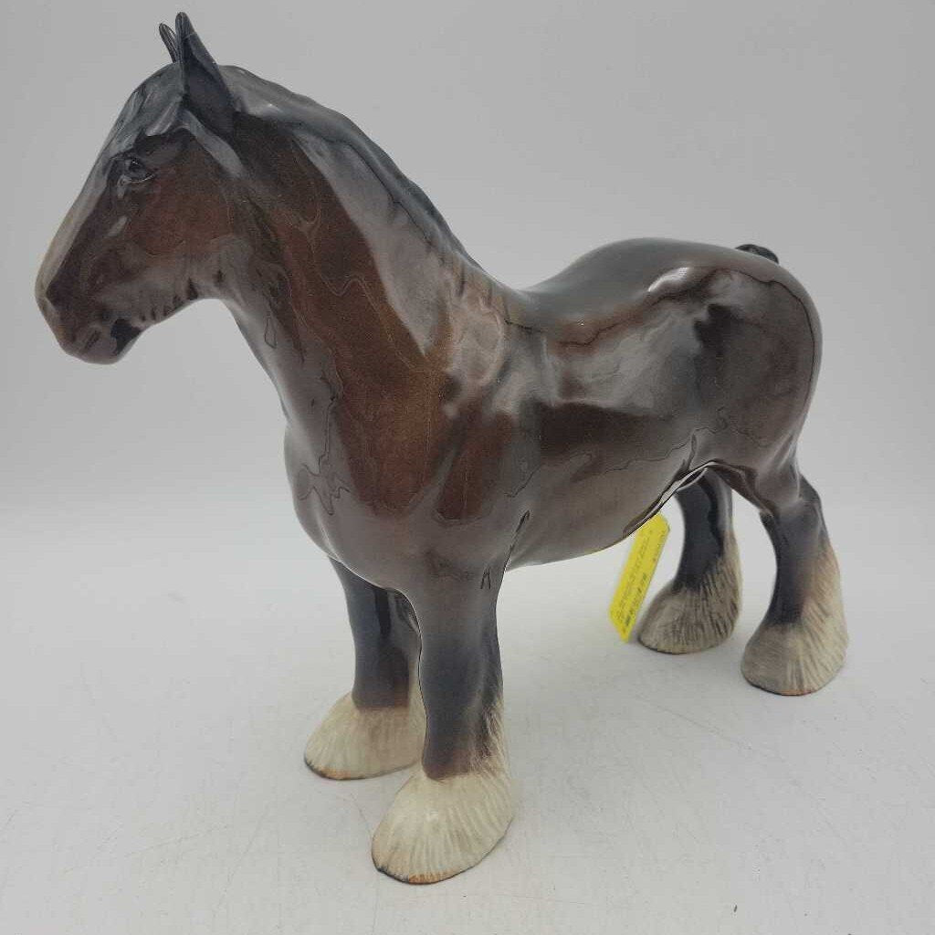 Beswick Brown Shire Horse Figurine (JL)