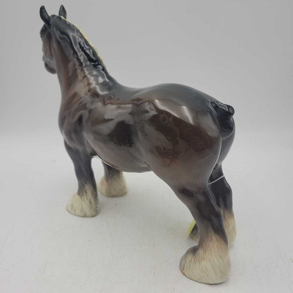Beswick Brown Shire Horse Figurine (JL)