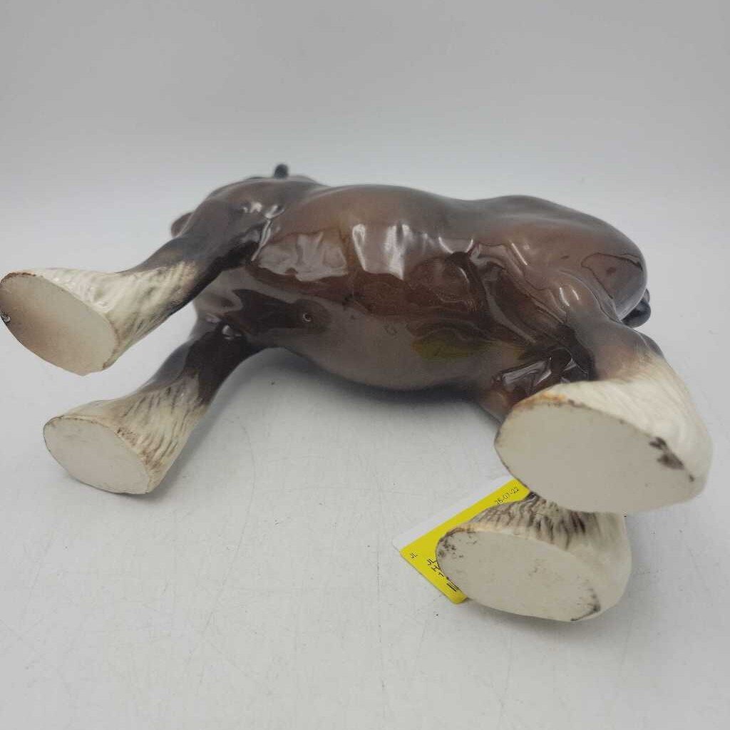 Beswick Brown Shire Horse Figurine (JL)