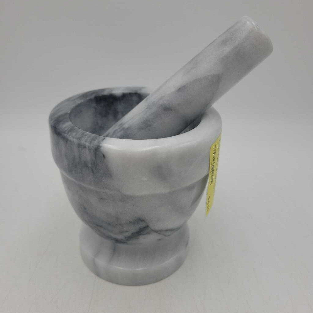 Mortor and Pestle Marble (JAS)