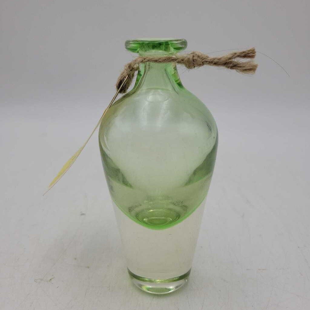 26-228 - Vintage Glass Bottle (JM)