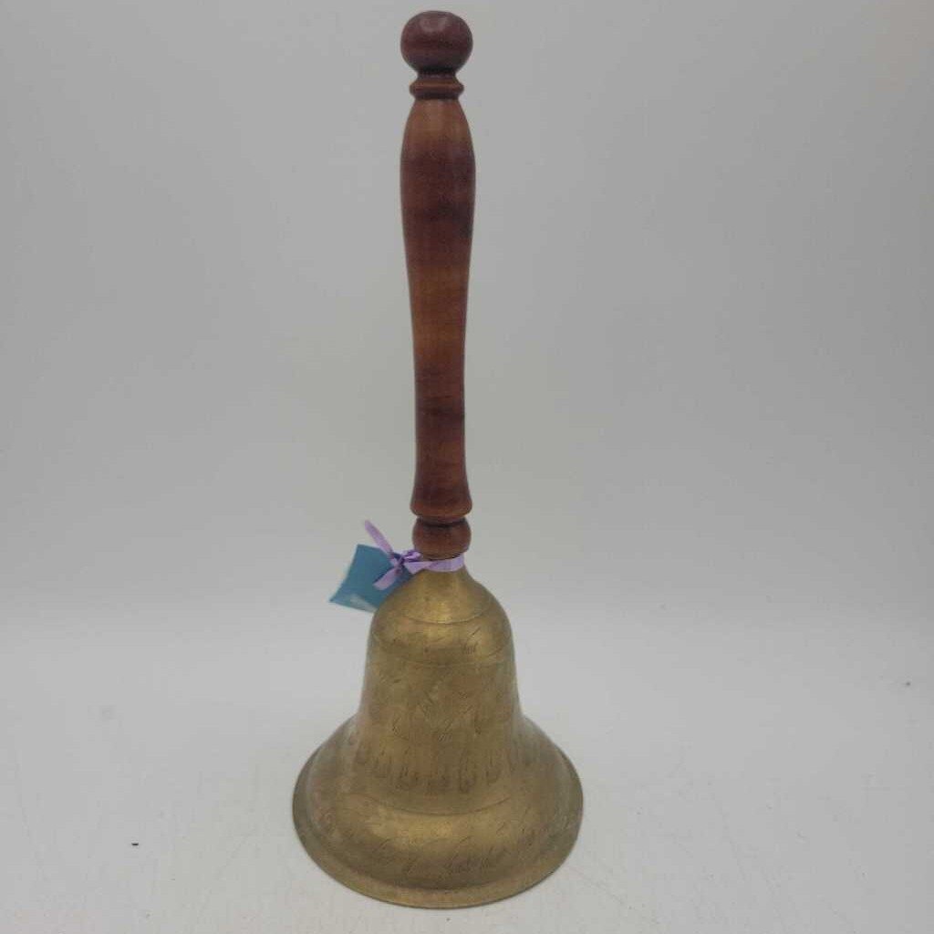 Brass belt with wooden handle India (KEN)