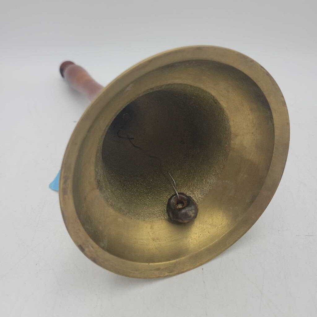 Brass belt with wooden handle India (KEN)