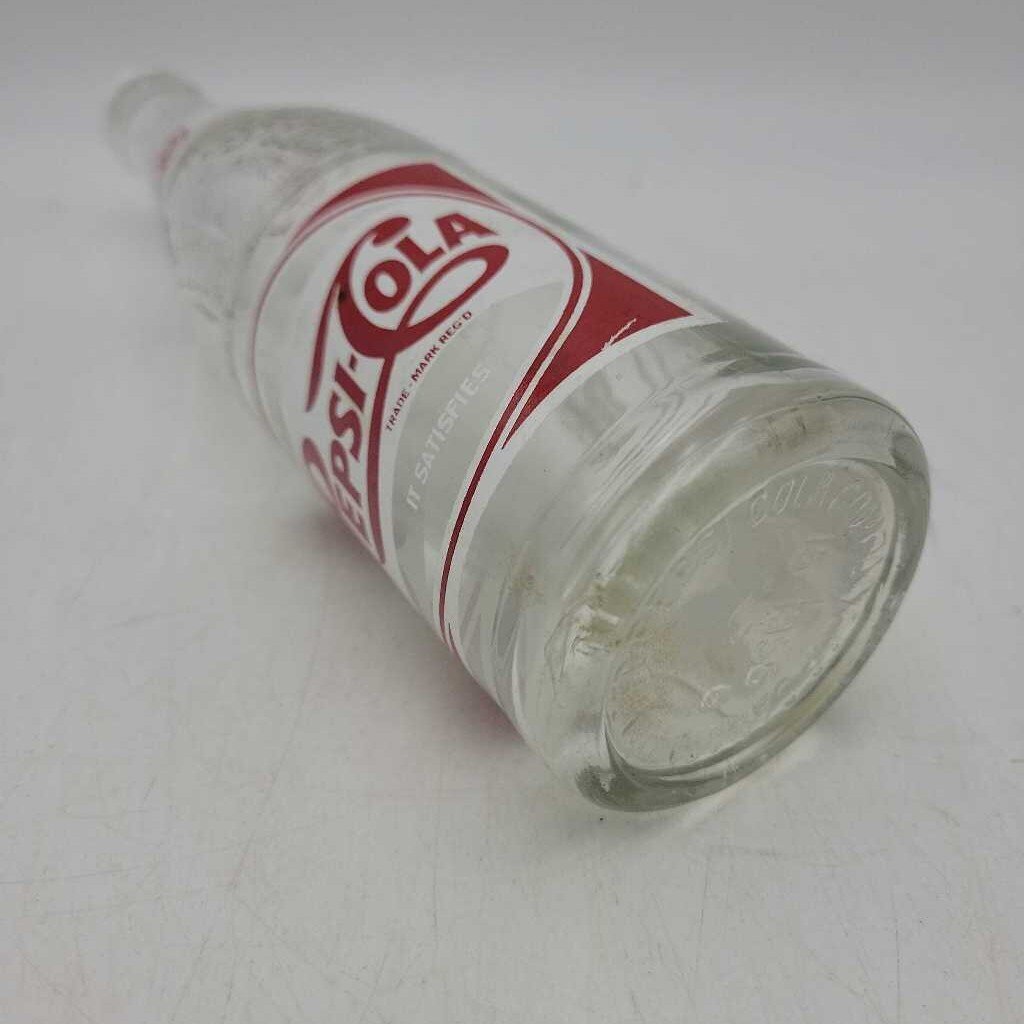 Vintage Pepsi Bottle (DR)