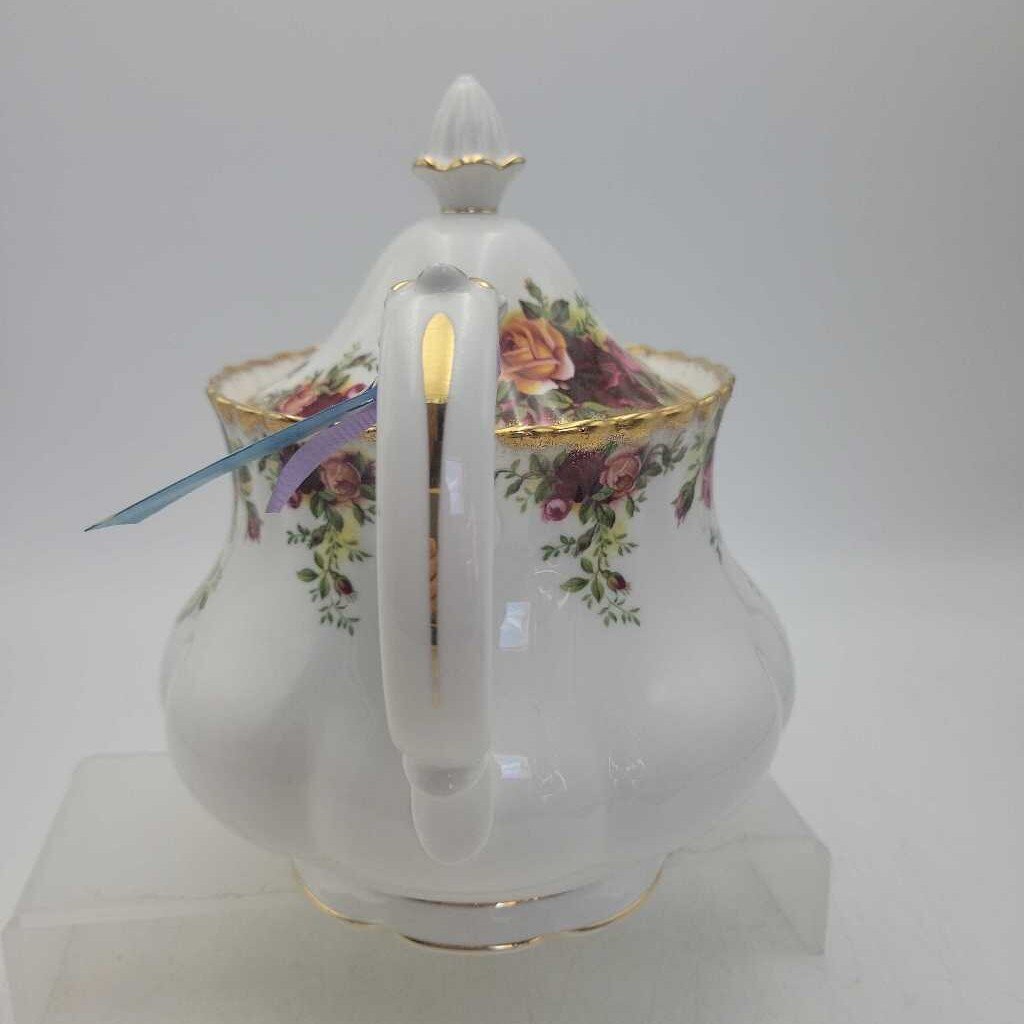 Old country, Rose teapot Royal Albert (KEN)