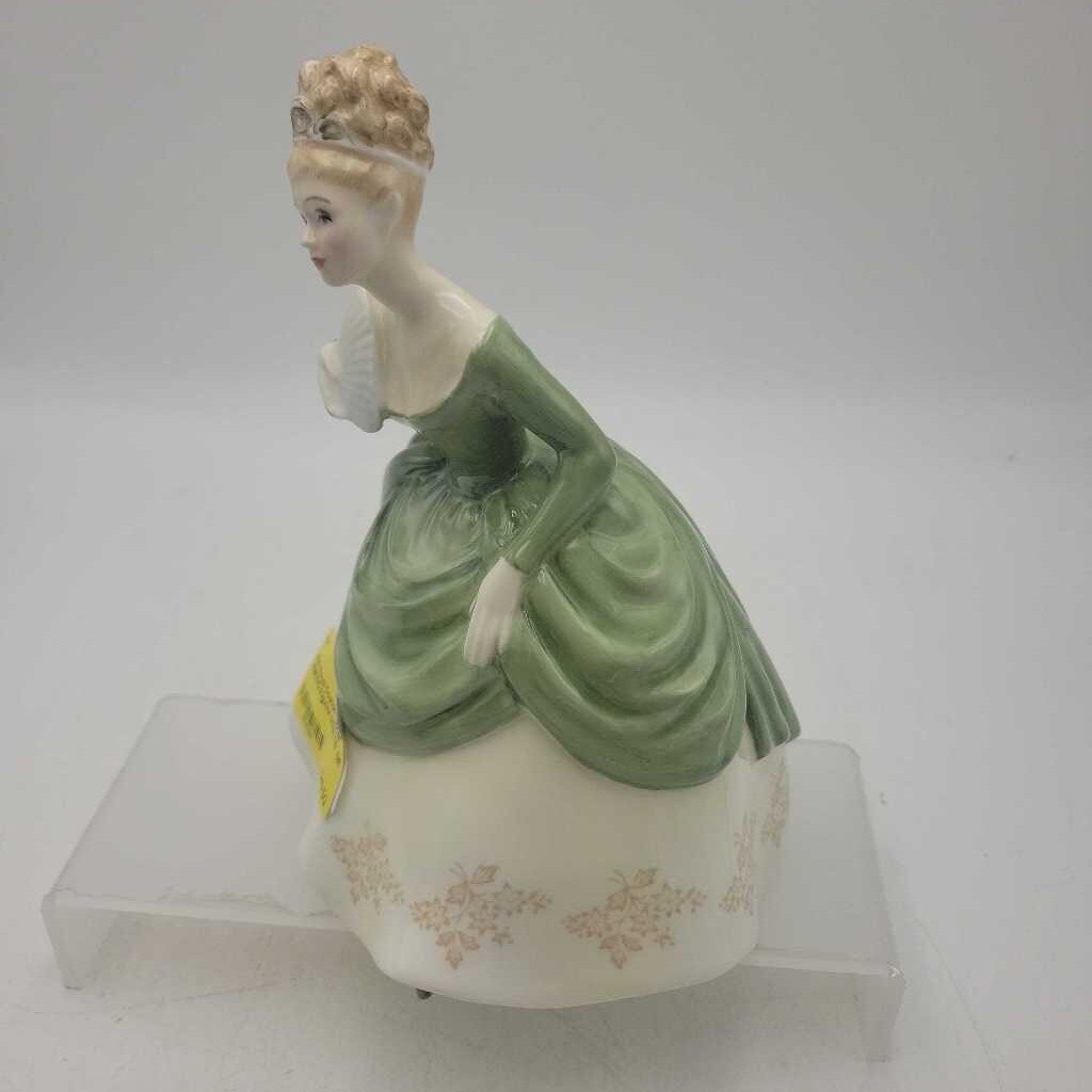 Royal Doulton "Soiree" HN#2312 Figurine (KEN)