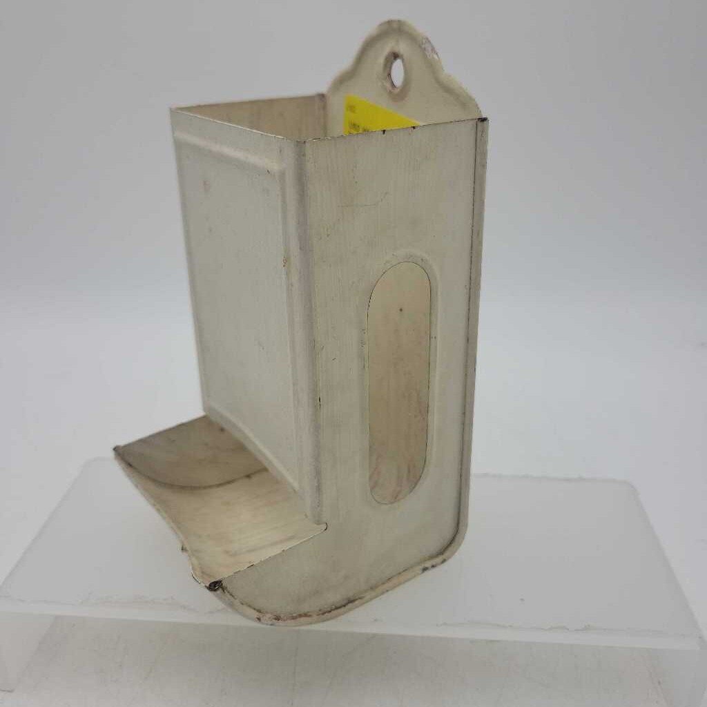 White Tin matchbox holder (US2)