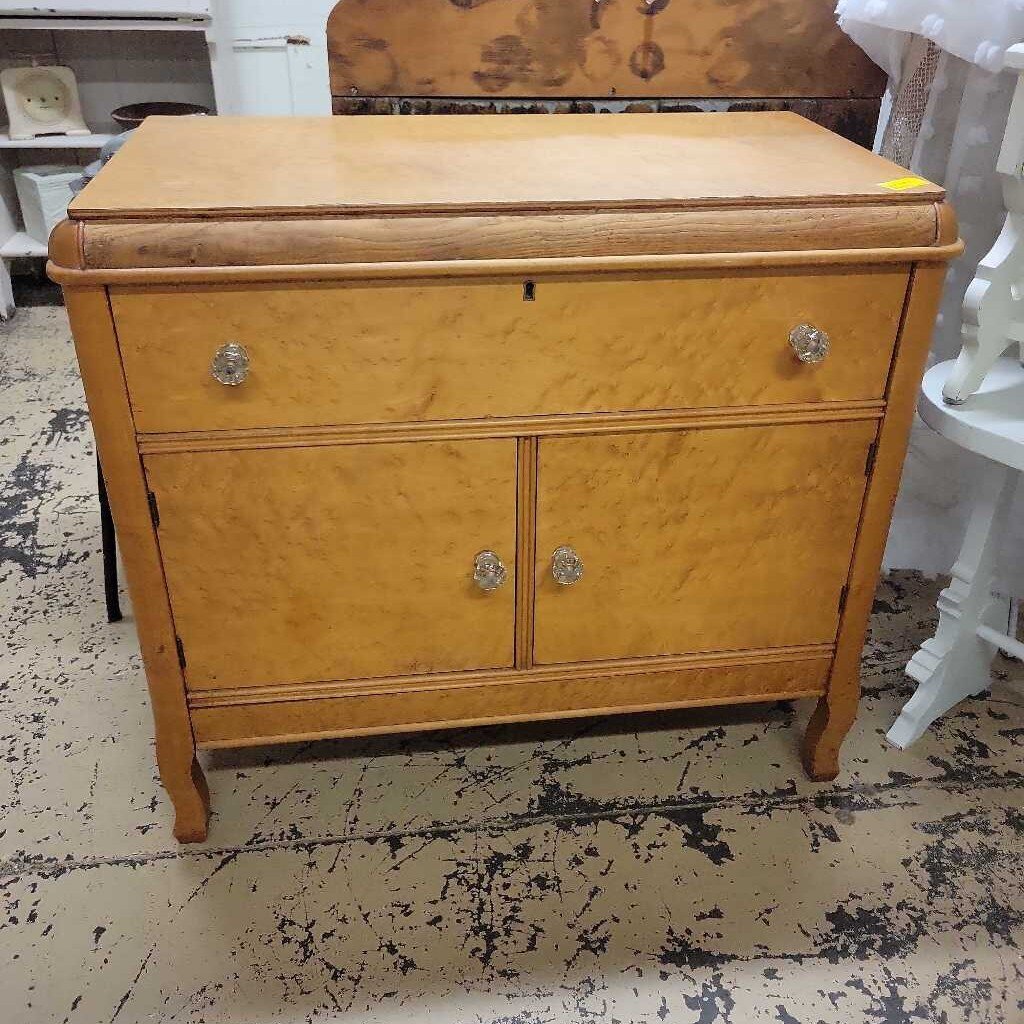 Small maple sideboard with glass knobs (RB)