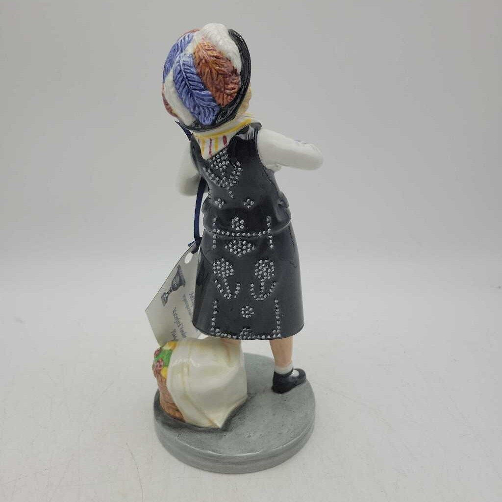 Royal Doulton Pearly Girl Figurine - HN2769 (JG44)