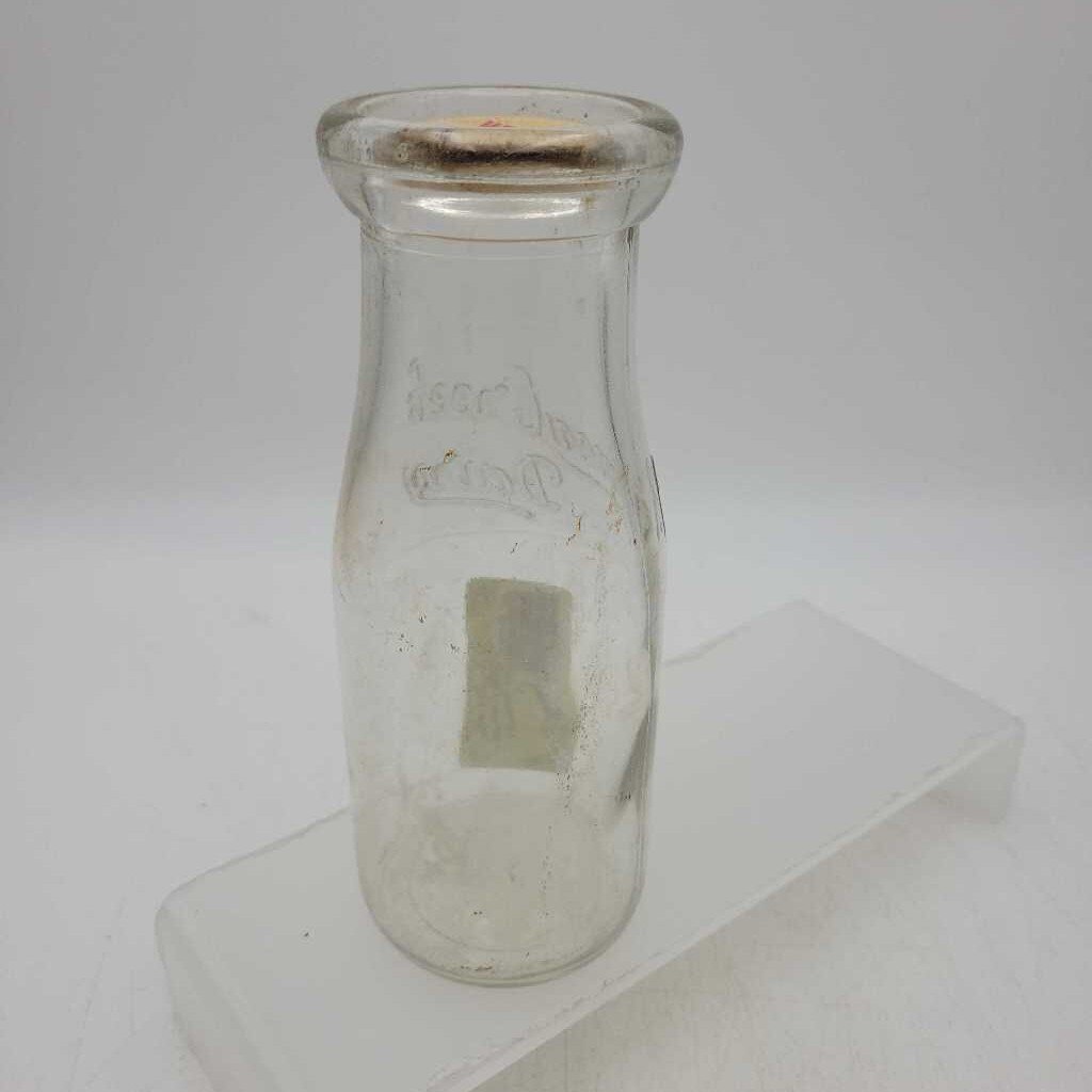 Stoney Creek Dairy Quart Milk bottle Dairy Bar(Jef)