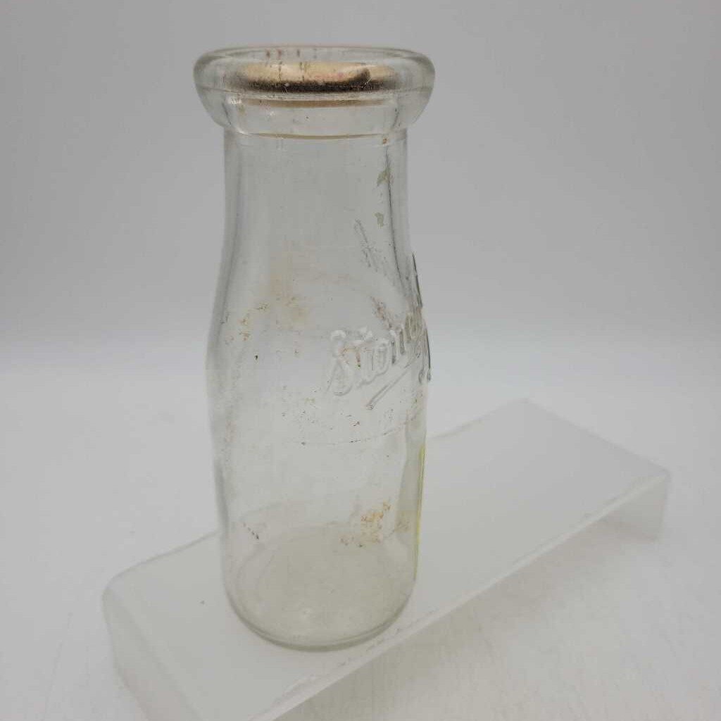 Stoney Creek Dairy Quart Milk bottle Dairy Bar(Jef)