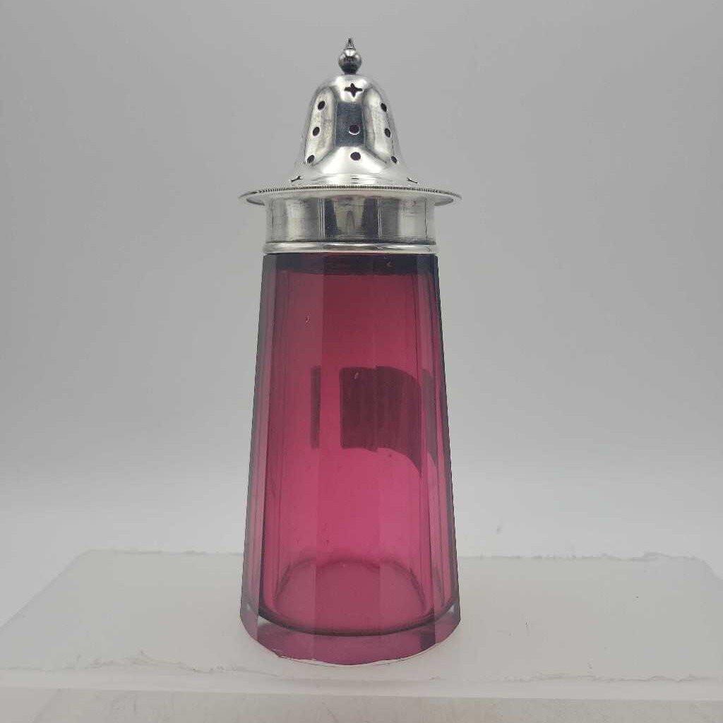 Cranberry sugar shaker (KEN)