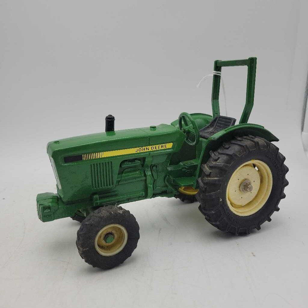 John Deere Tractor Model (RAE)