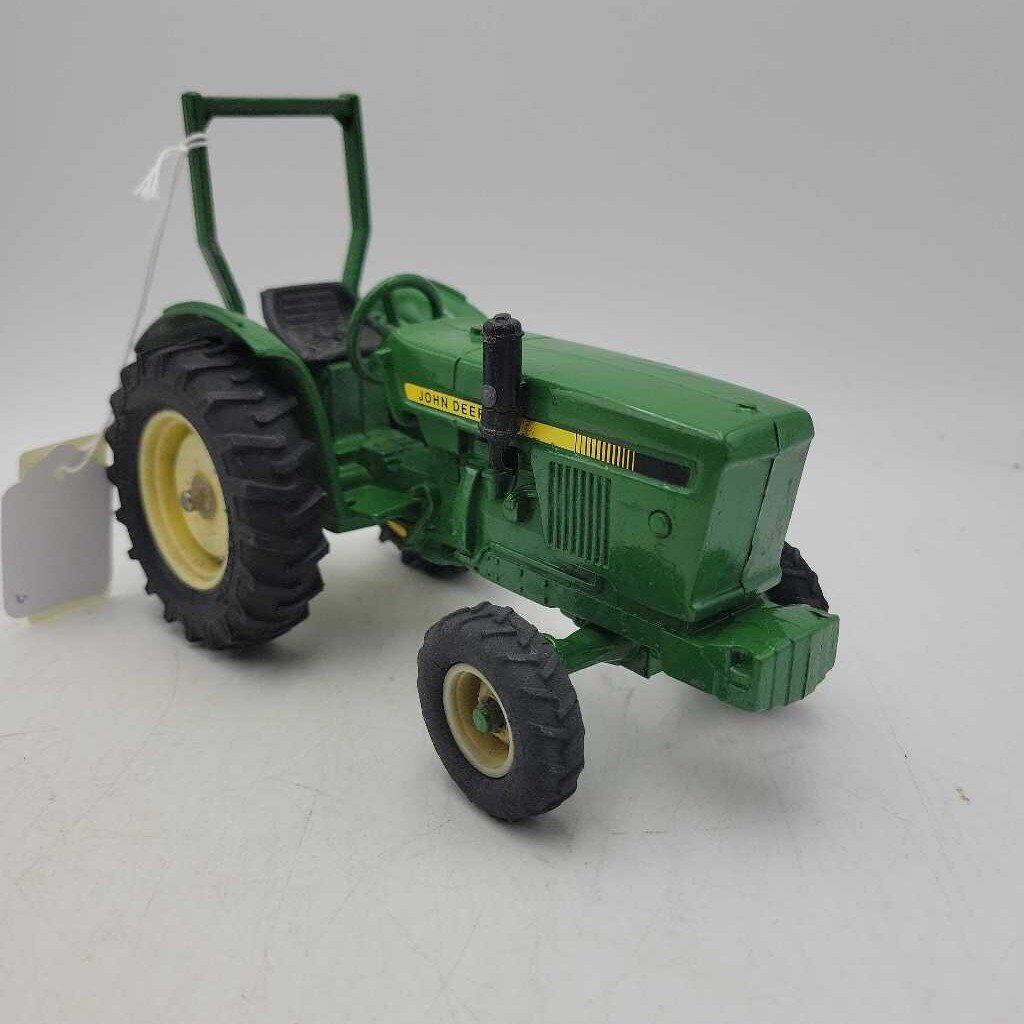 John Deere Tractor Model (RAE)