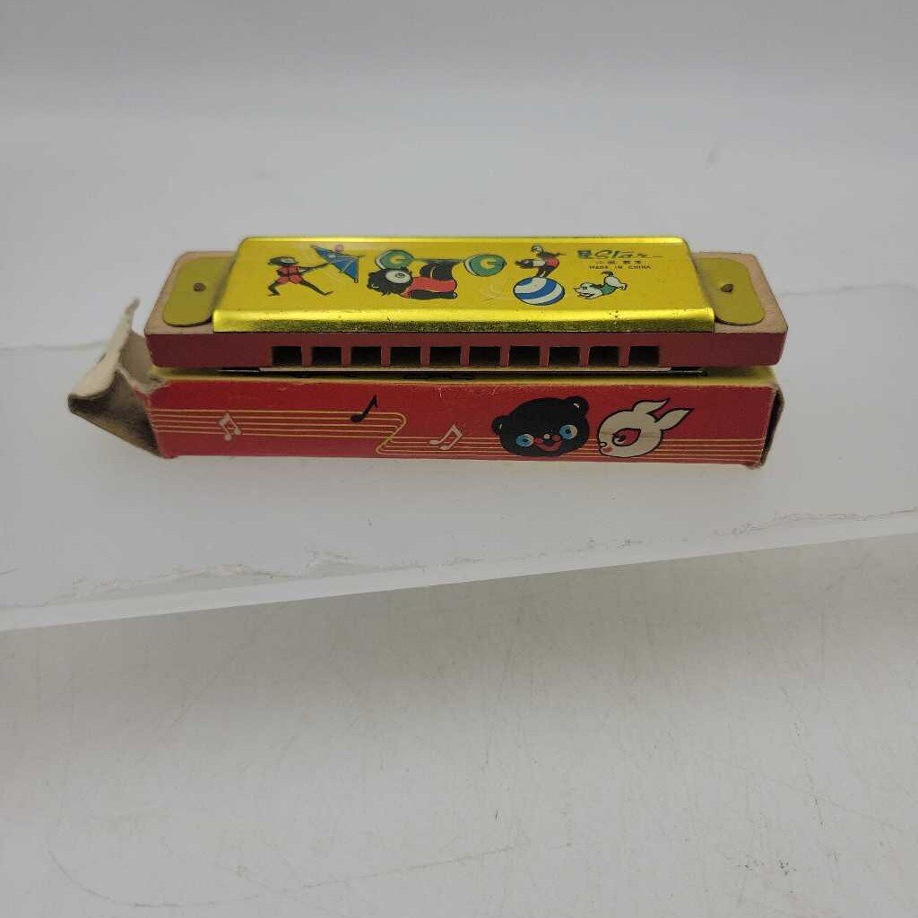 Star Vintage harmonica in box (JAS)