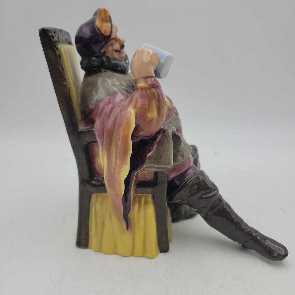 Royal Doulton "The Foaming Quart " HN 2162 Figurine (YVO) 408