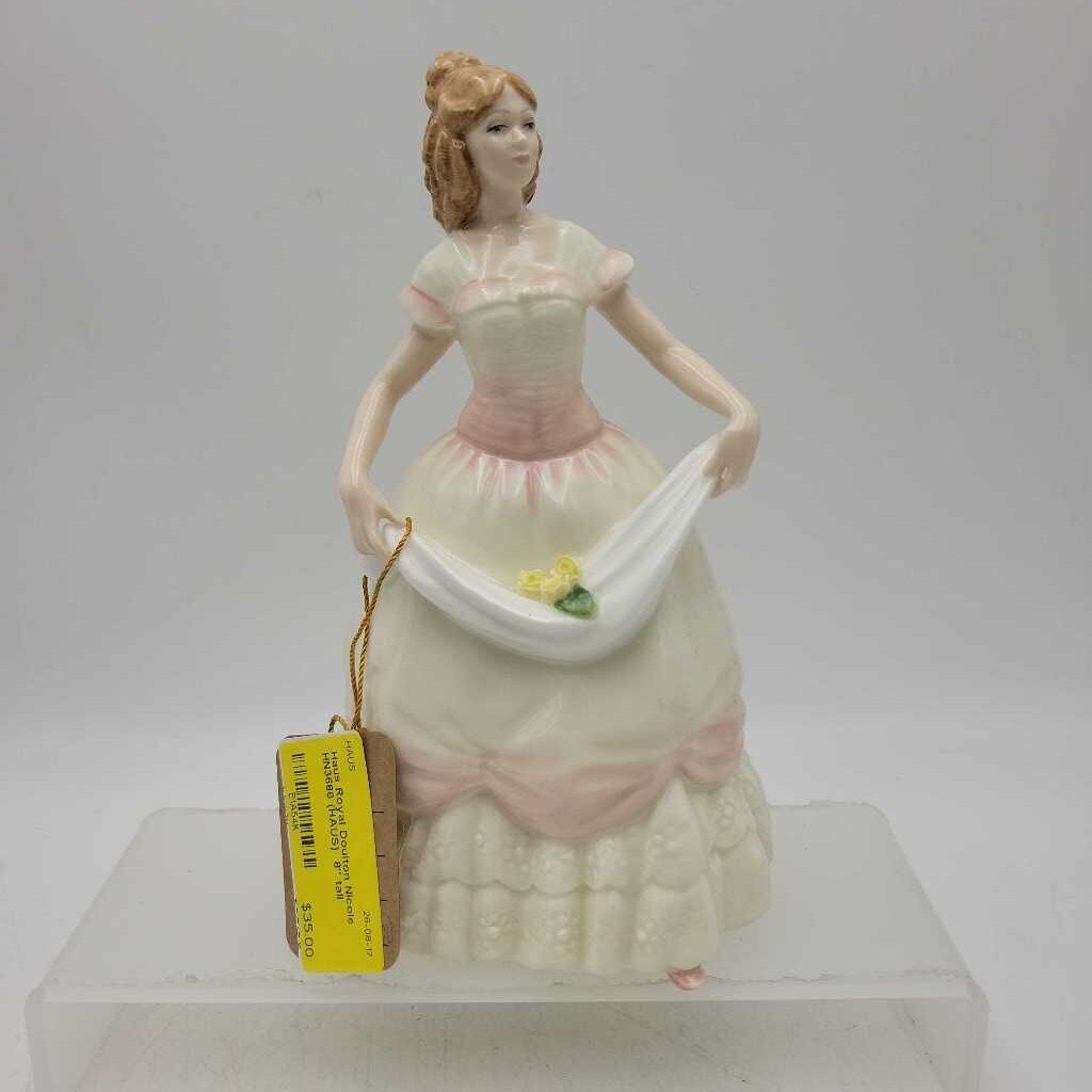 Royal Doulton Nicole HN3686 (HAUS)