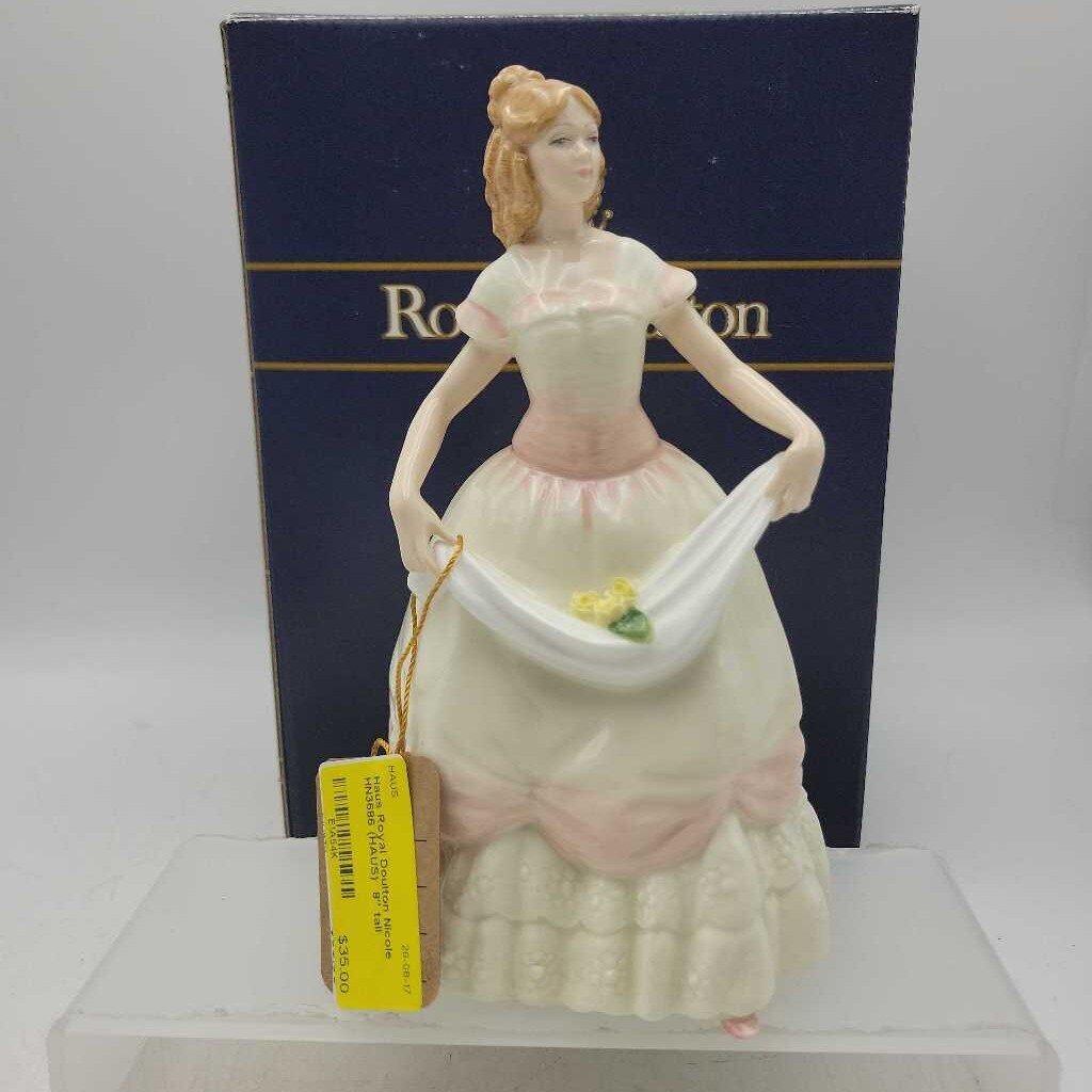 Royal Doulton Nicole HN3686 (HAUS)