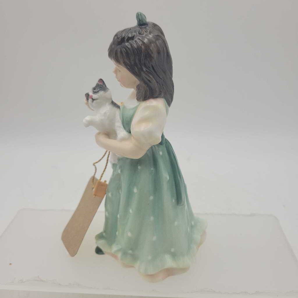 Royal Doulton Home At Last HN 3697 (HAUS)