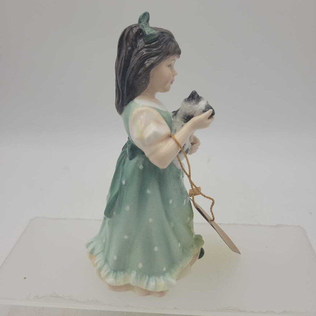 Royal Doulton Home At Last HN 3697 (HAUS)