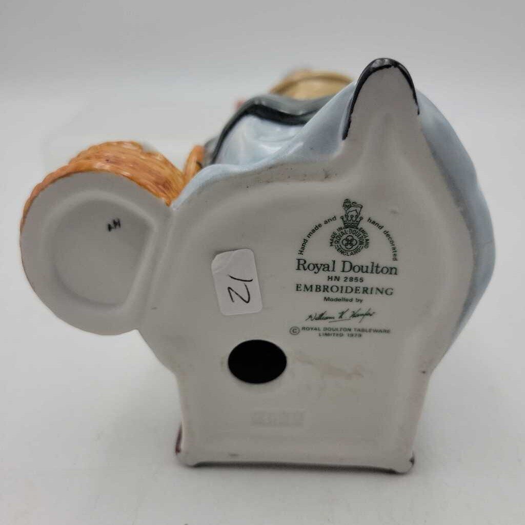 Royal Doulton Embroidering HN2855 (HAUS)