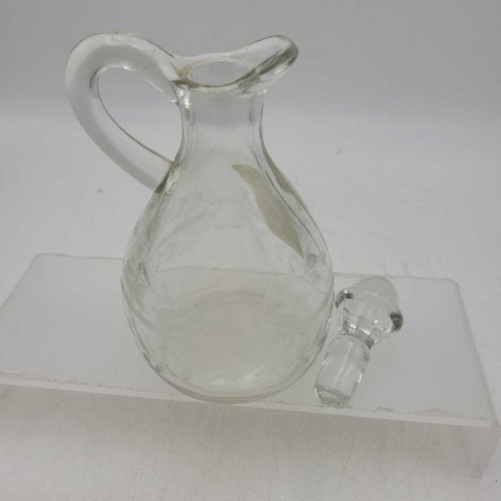 Glass Decanter complete with stopper (JAS)