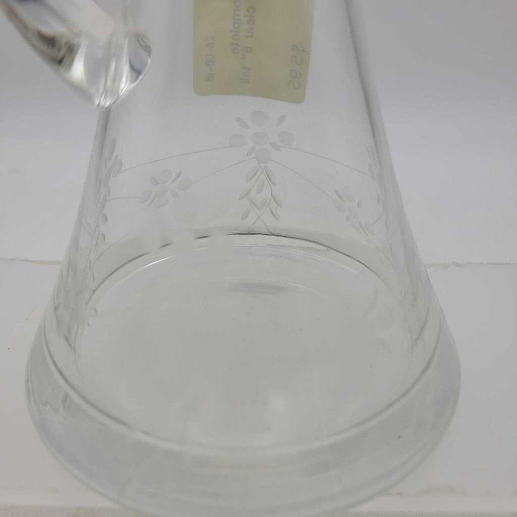 Glass cruet complete with stopper (JAS)