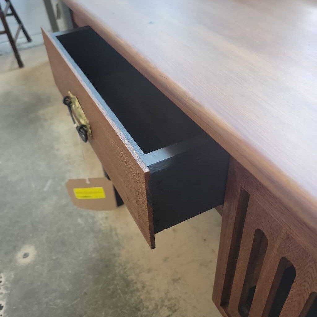 HB Art Deco Desk