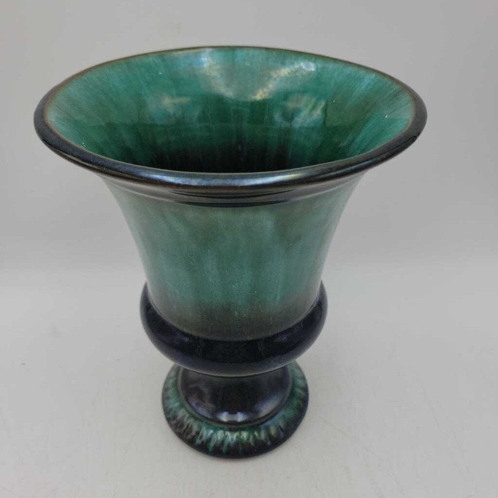 BMP Like Green Pedestalled Planter Vase (JG44)