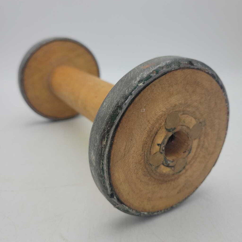 Large Wooden Spindle (YVO) (608)