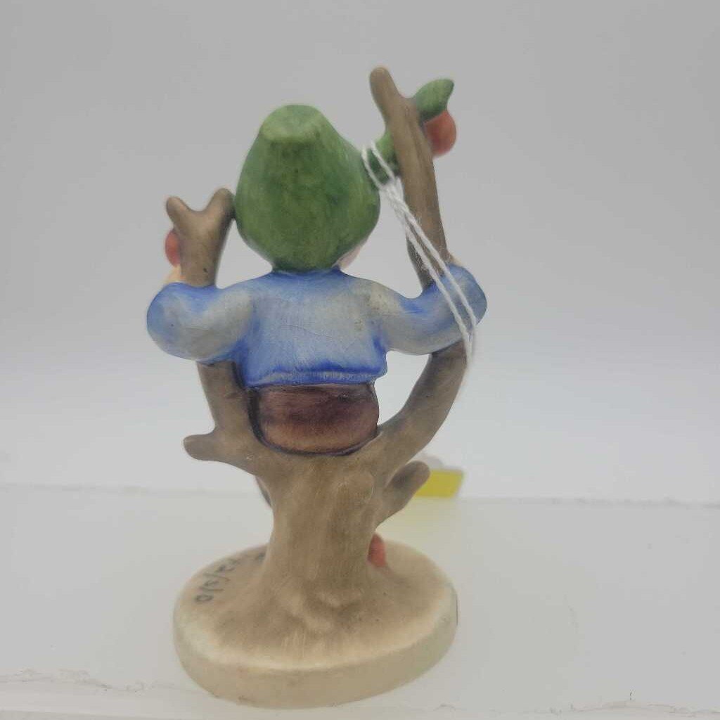 Hummel "Apple tree Boy" #142 (DEB)