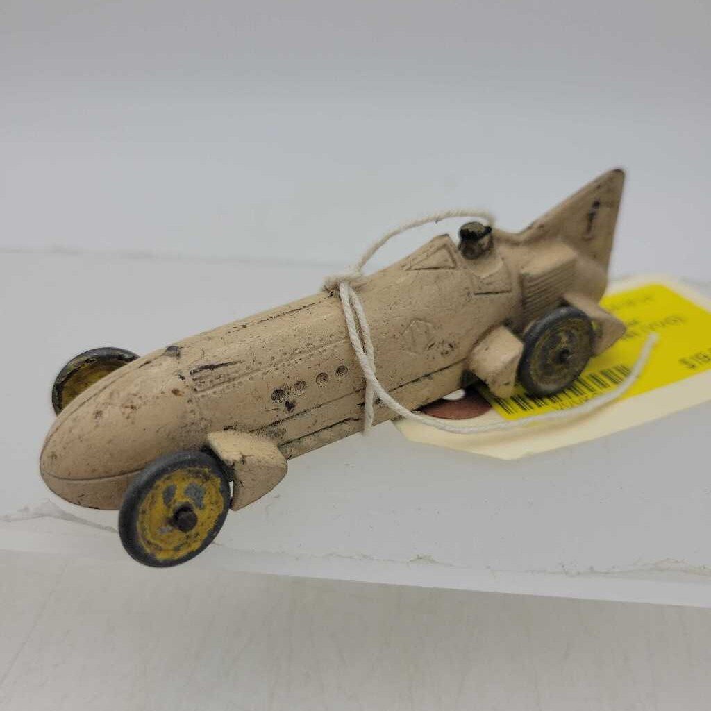 1932 Tootsietoy Car from the Speedway set (YVO)