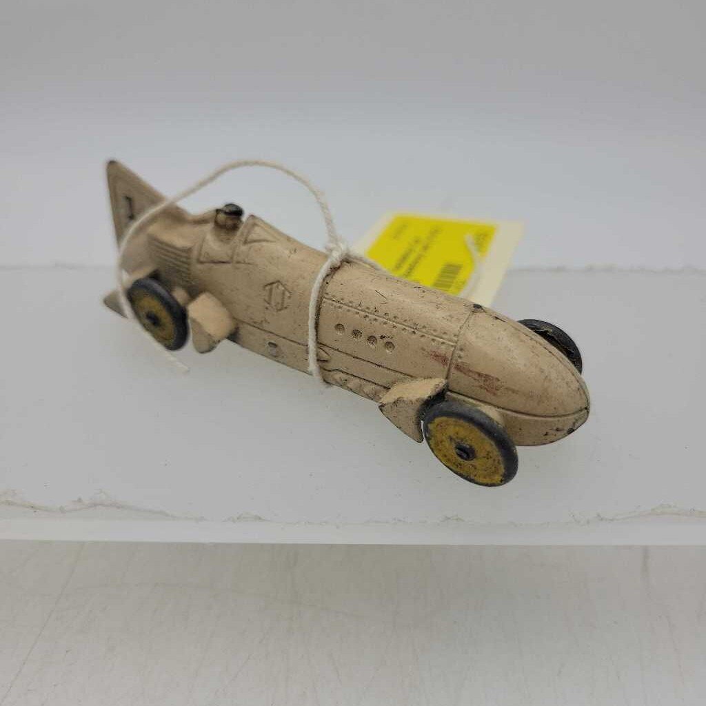 1932 Tootsietoy Car from the Speedway set (YVO)