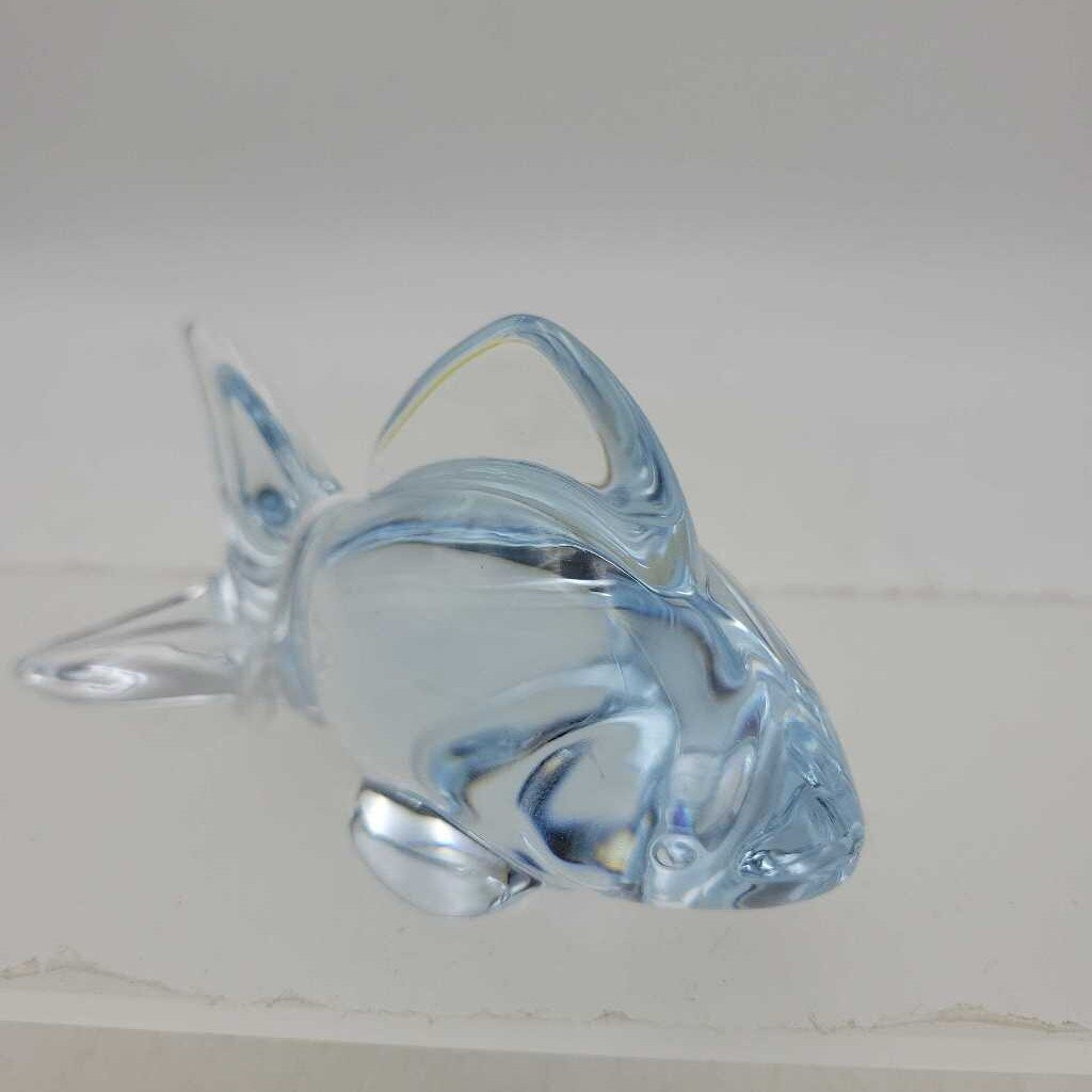 Oneida 24% Lead Crystal Fish (GEC)